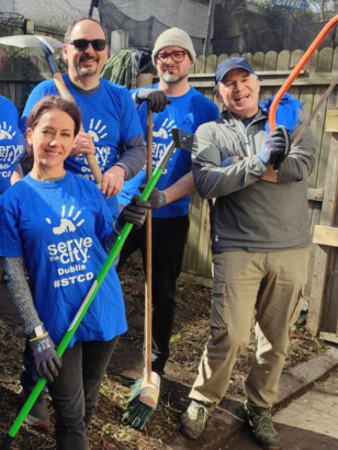 ETU-Dublin-team-volunteering