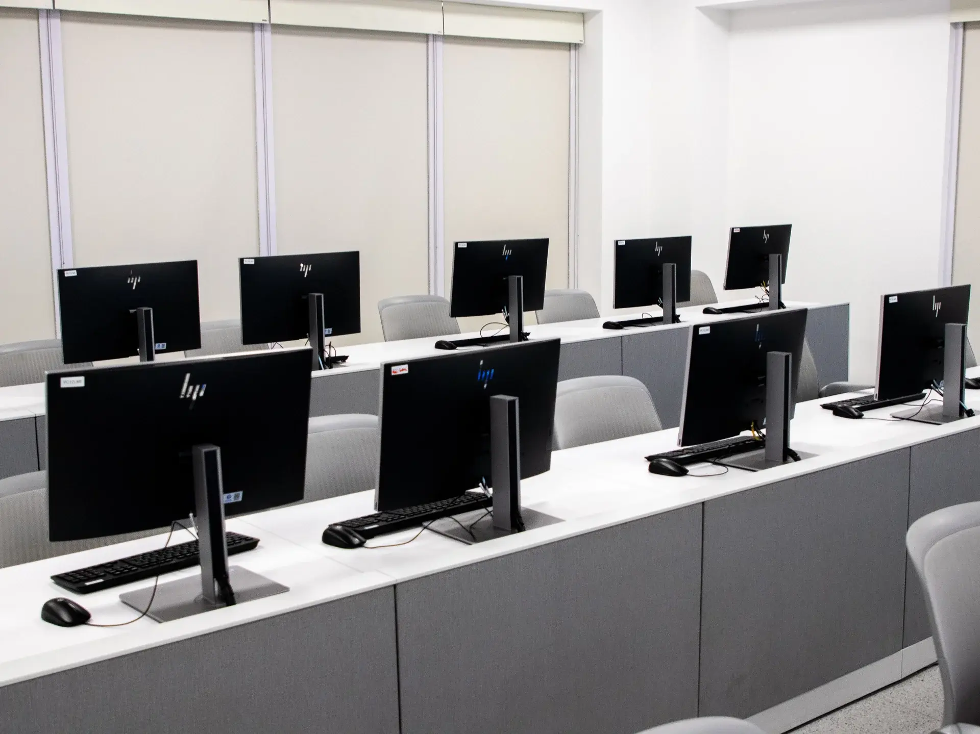 Best Frontline Worker Training Software